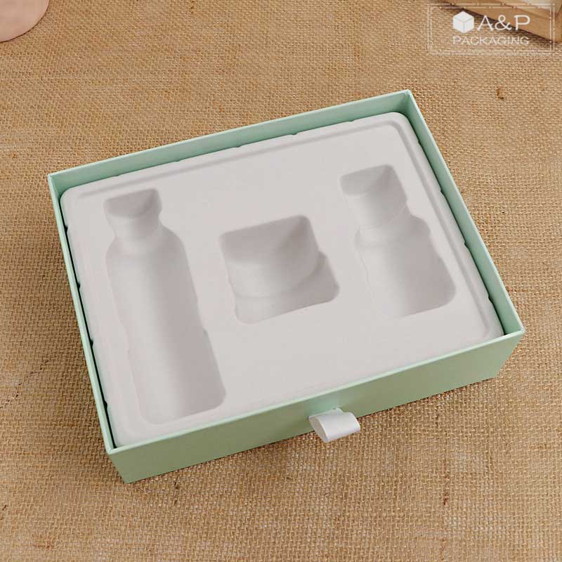 Green Cosmetic Packaging Box photos