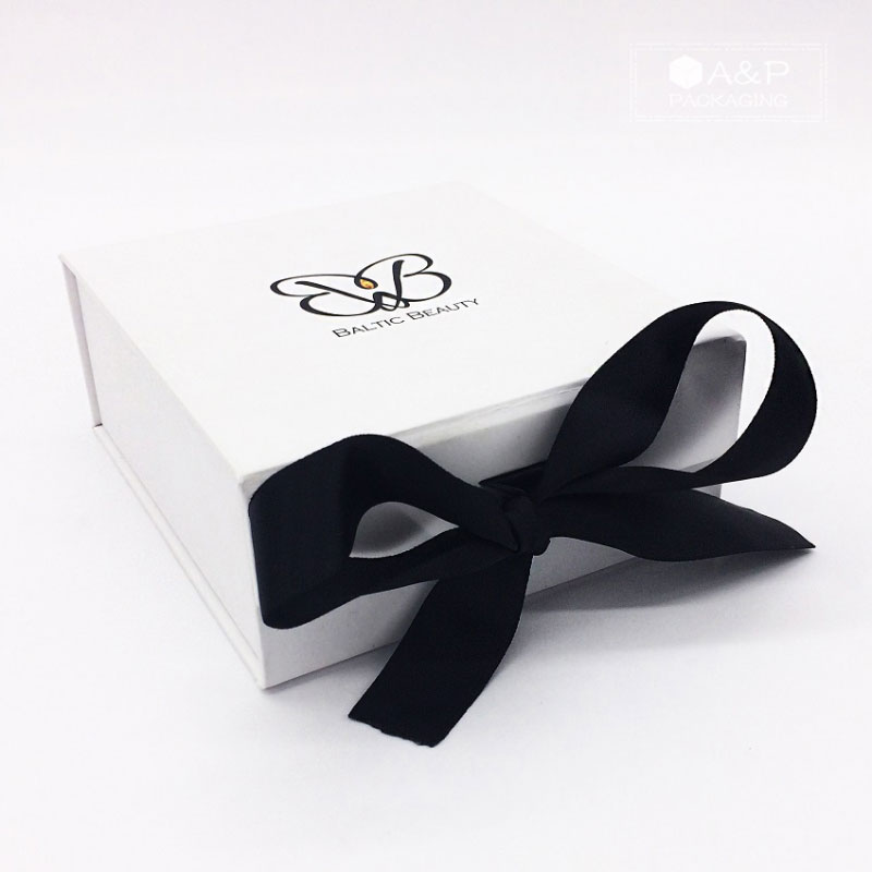 Small Folding Gift Boxes photos